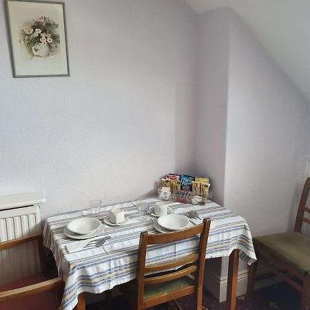 الموندسبوري Dove Court Mini Lodge المظهر الخارجي الصورة
