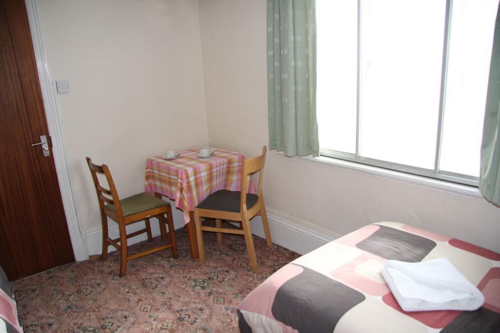 الموندسبوري Dove Court Mini Lodge المظهر الخارجي الصورة
