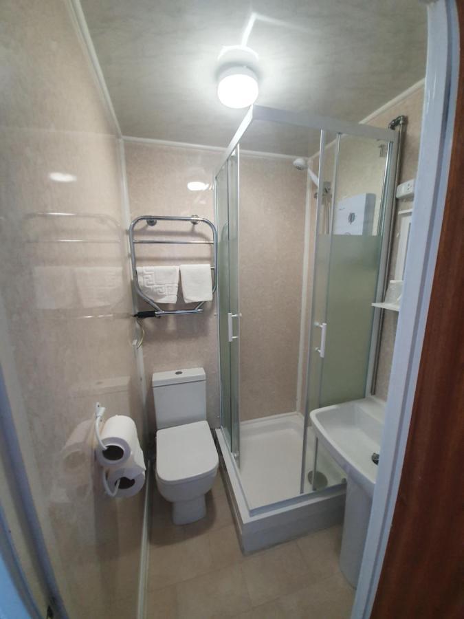 الموندسبوري Dove Court Mini Lodge المظهر الخارجي الصورة