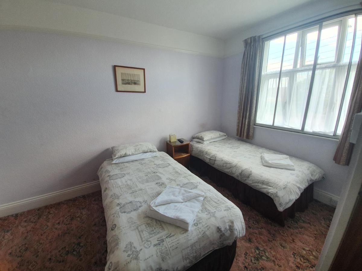 الموندسبوري Dove Court Mini Lodge المظهر الخارجي الصورة